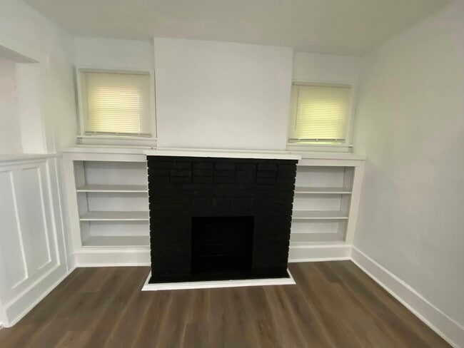 Photo - 712 Roselle Ave