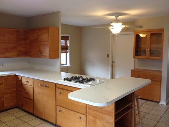 Photo - 2217 W 5th Ave