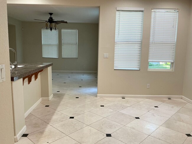 918 Mason Ct