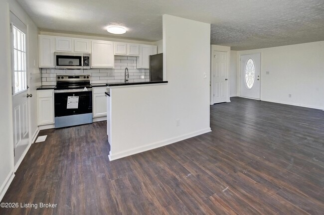 9310 Plumwood Pl
