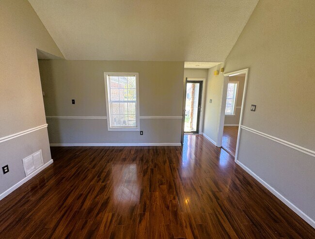 Photo - 5376 Ragan Ridge Dr