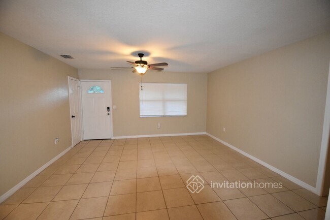 Photo - 2025 Stratford Dr