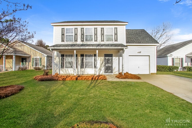 Photo - 165 Springway Dr House