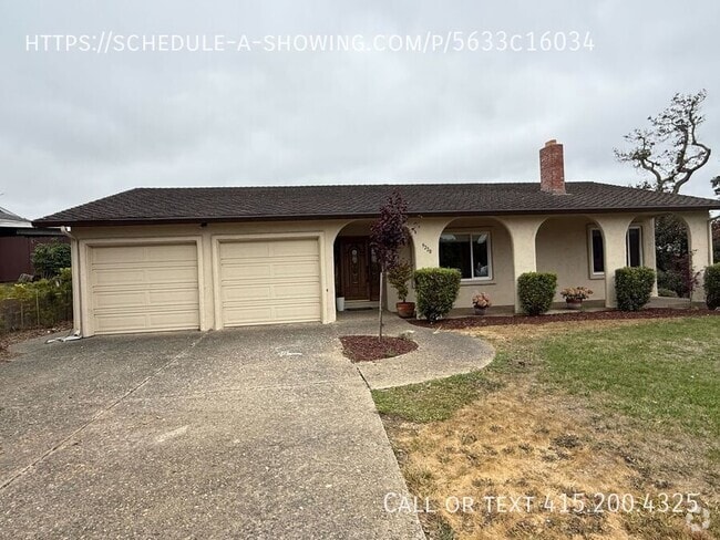 Building Photo - 9220 Canyon Oak Rd Rental