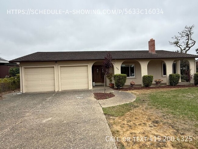 Photo - 9220 Canyon Oak Rd House