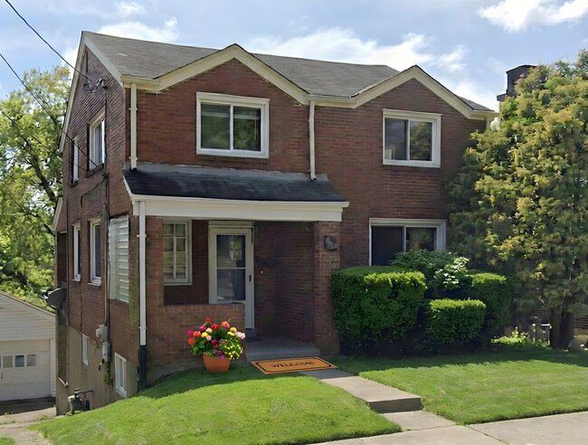 Building Photo - 3 Bed/1 Bath Single Family Home in Clairton