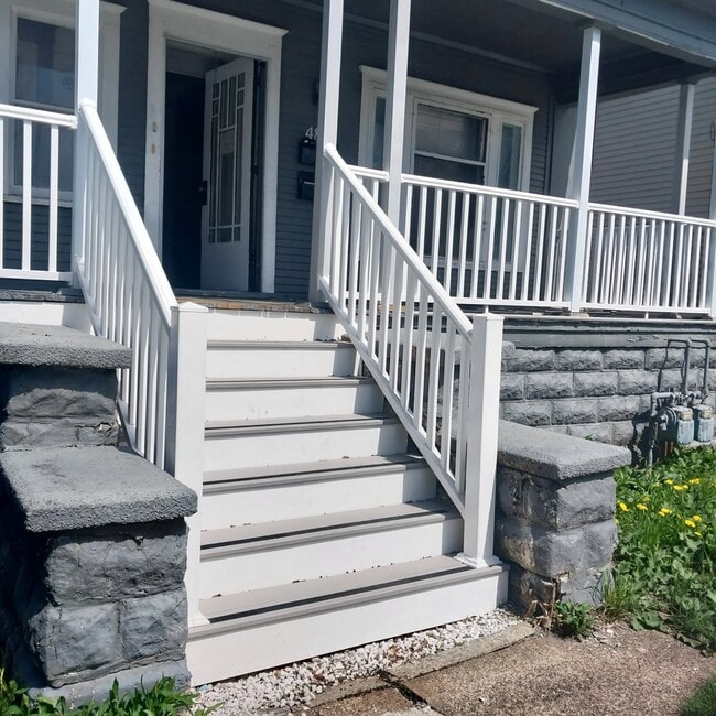 Building Photo - 48 Mineral Springs Rd Unit Lower
