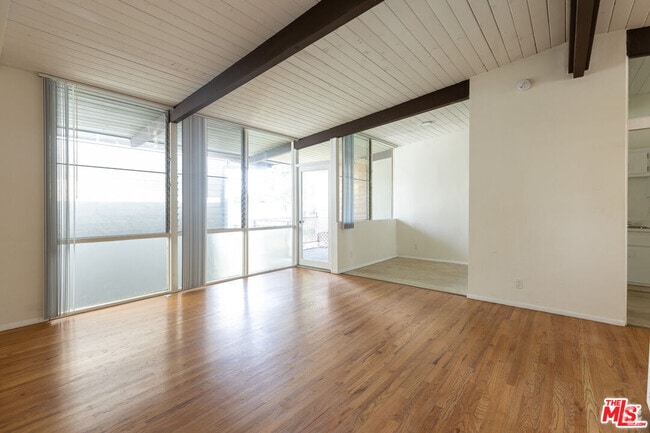 Building Photo - 11133 Rose Ave Unit 20 Rental