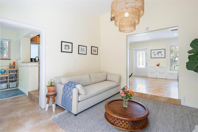 Photo - 770 NE 82nd Ter