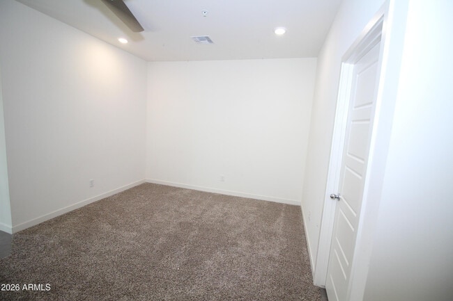 Photo - 2215 W Harmont Dr