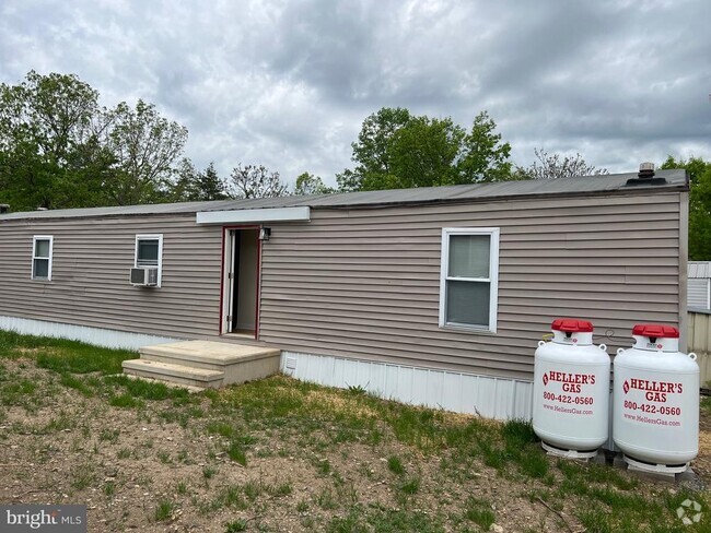 Building Photo - 122 Dugan Ct Rental