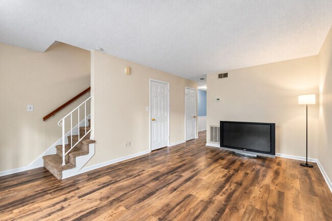 4000 S Bend Dr