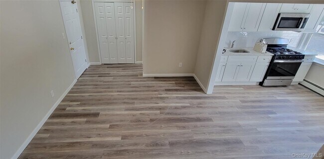 Photo - 463-465 Main St Unit C