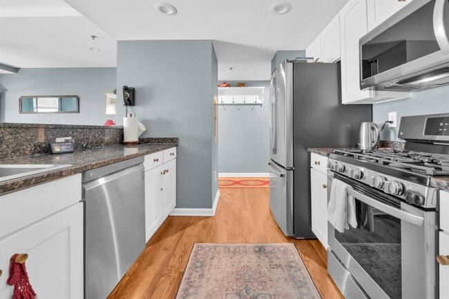 Photo - 920 Jefferson St Unit 604