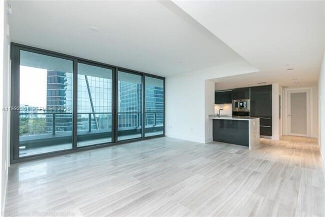 Building Photo - 1451 Brickell Ave Unit 1451 Brickell Ave # 905