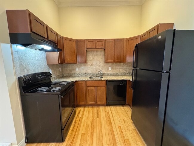 Building Photo - 3 Main St Unit 301