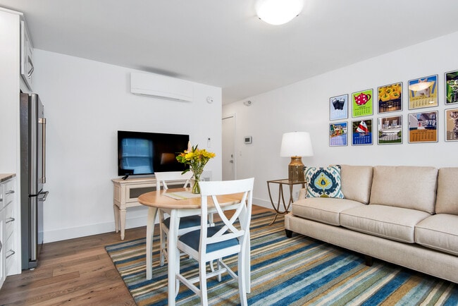 Photo - 48 Wilmot St Unit A-21