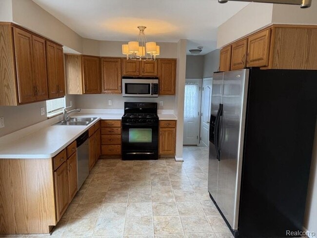 Photo - 8303 Lenore Ave
