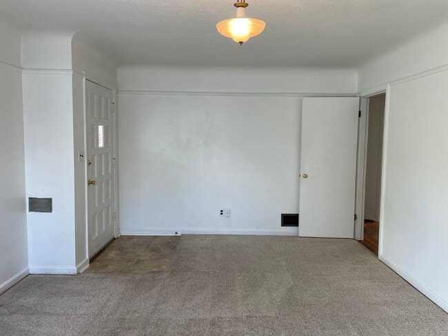 Photo - H3309-3311 Unit H3309