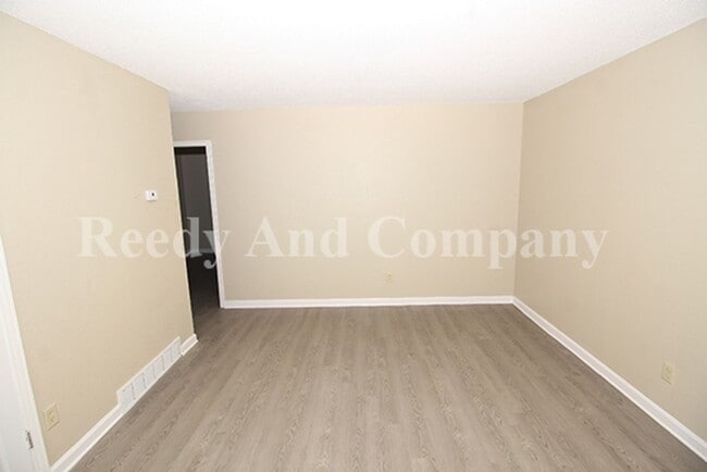 Photo - 324 McFarland Dr