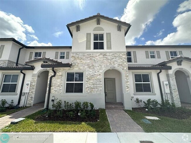 Building Photo - 2330 NW 125 St Rental