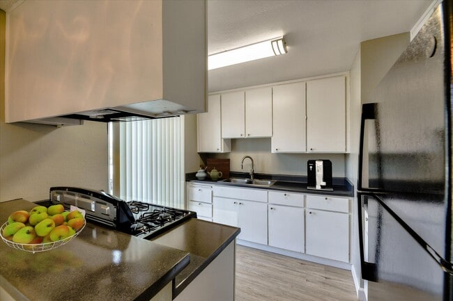 Lawrence Road Apartments