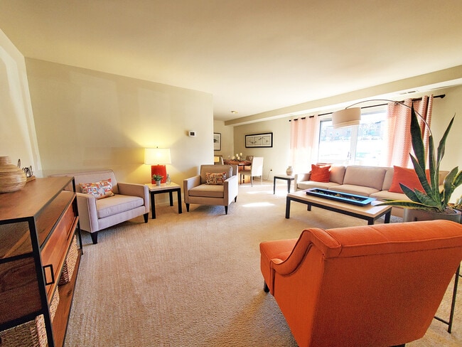 Cranbrook Hills Apartments