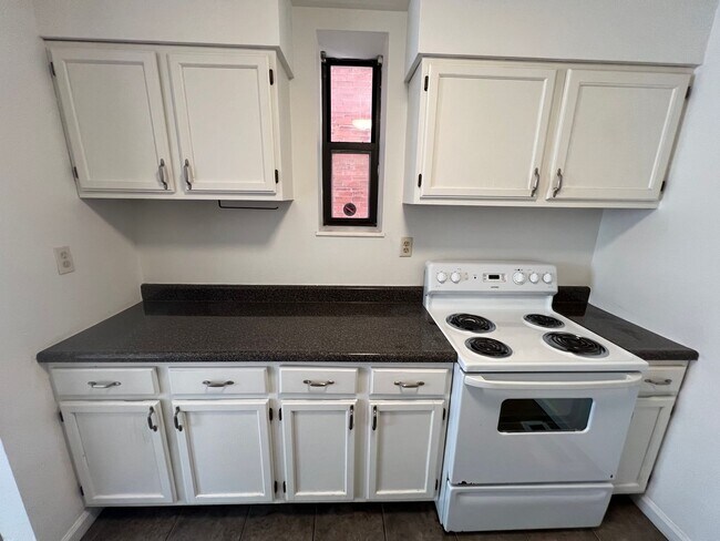 Photo - 4390 McPherson Ave Unit 4390 McPherson W