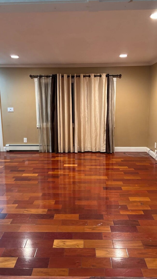 Building Photo - 89 Cedar St