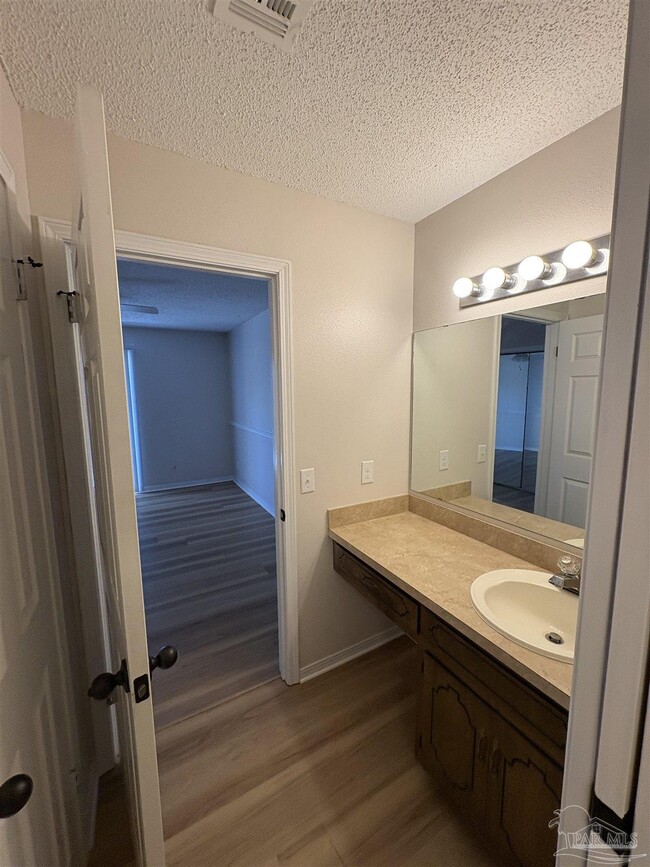 Photo - 7098 Moran Ln