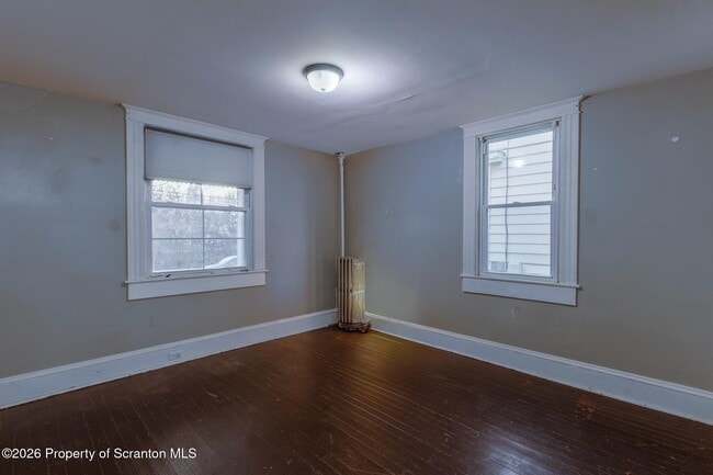 Photo - 623 E Elm St