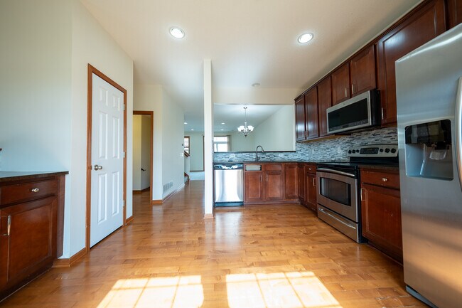 Photo - 10006 Gentian Dr