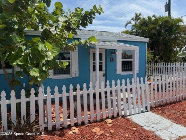 Photo - 2179 Pineapple Ave Unit 1