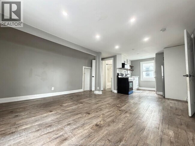 Photo - 1376 Goyeau St