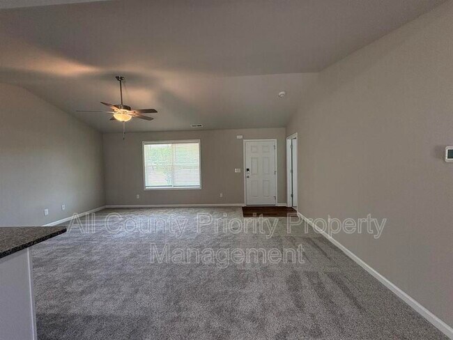 Photo - 107 Faucette Dr