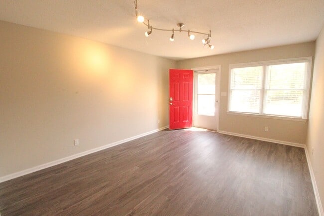 Photo - Adorable 2 Bedroom, 1 Bath in West Raleigh near Cary Crossroads - Pet Friendly!