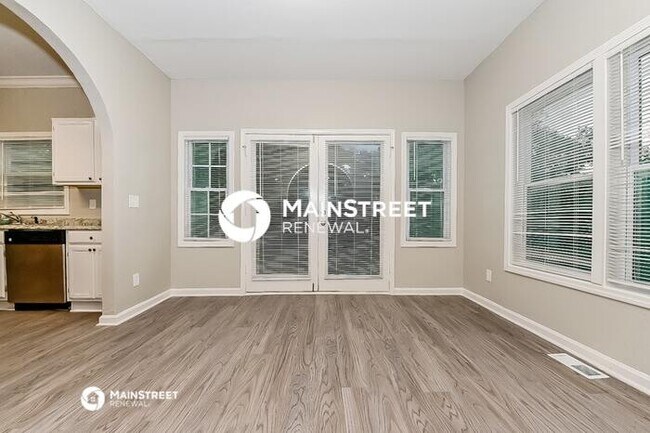 Photo - 4 Bedroom Pet-Friendly Home in Ellenwood, GA with Main Street Renewal