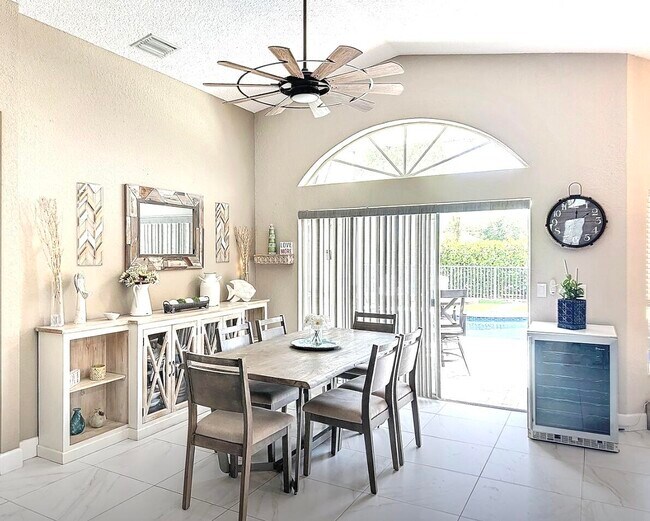 Photo - 15072 Corby Ct