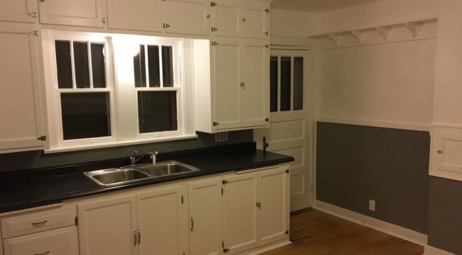 Cocina - 1511 Wisconsin Ave