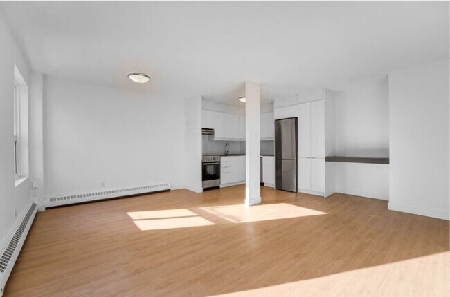 Photo - 145 York St Unit 402