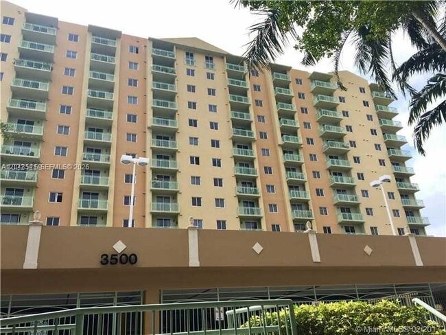 Building Photo - 3500 Coral Wy Unit 406