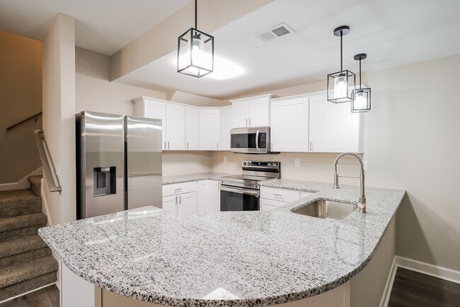 Photo - 506 Highland Ct