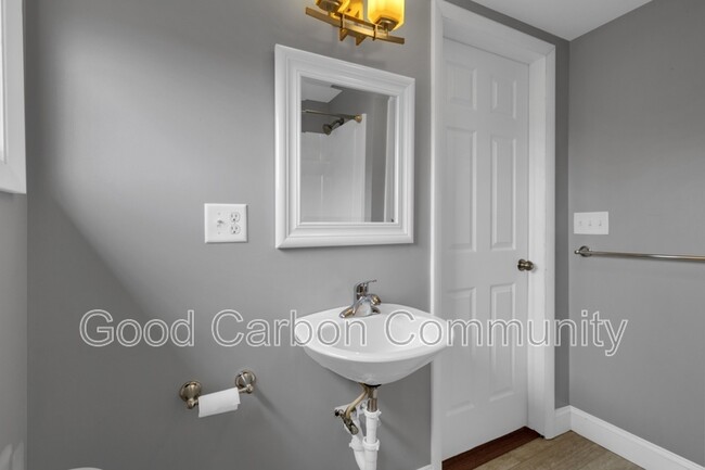 Photo - 84 Crane St Condo Unit 6