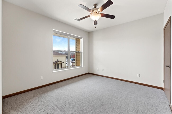 Photo - N115W16170 Saxony Village Blvd