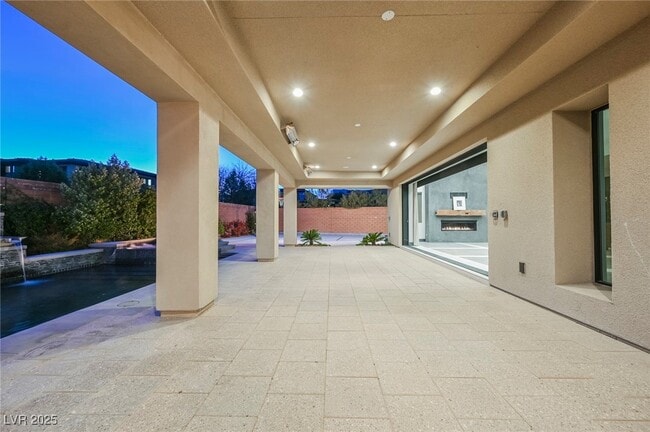 Building Photo - 94 Glade Hollow Dr