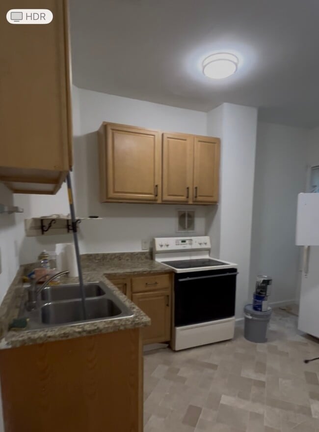 Photo - 23 Bonheim St Unit 2