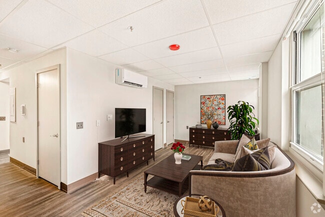 Virtually staged studio - Alexander House