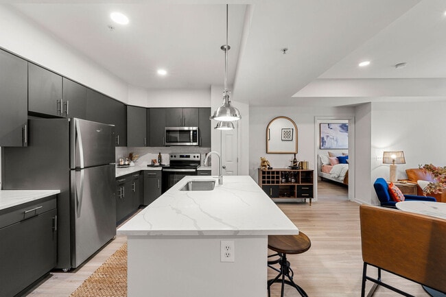2BD, 2BA - 1046SF - Kitchen