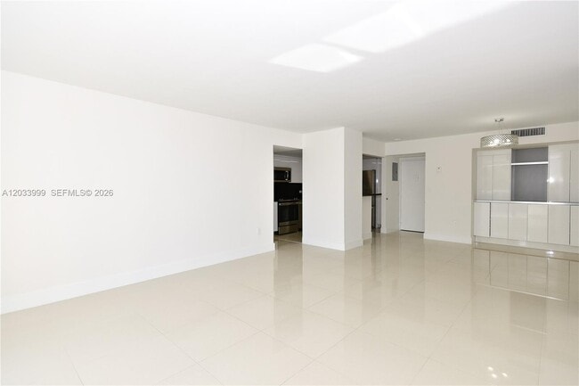 Photo - 20505 E Country Club Dr Unit 237