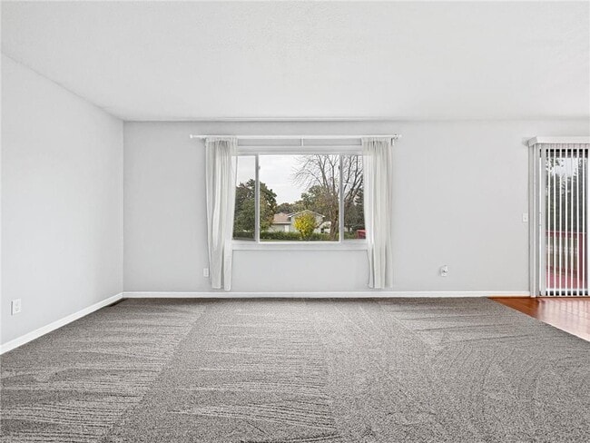 Photo - 9700 Thomas Ave N